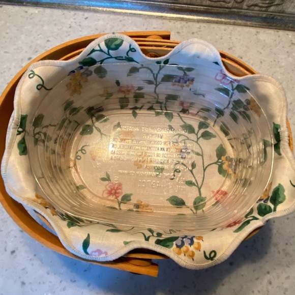 1999 Longaberger Mother's Day Tea for Two Basket, Liner & Protector - Picture 6 of 9